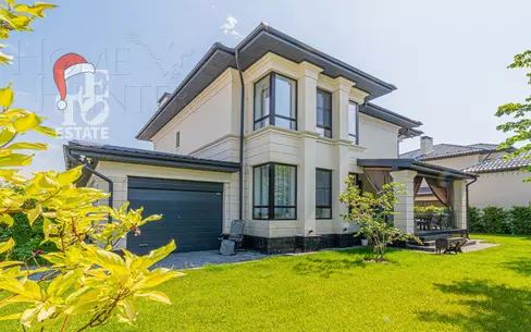 2-этажный коттедж 275 м² с отделкой