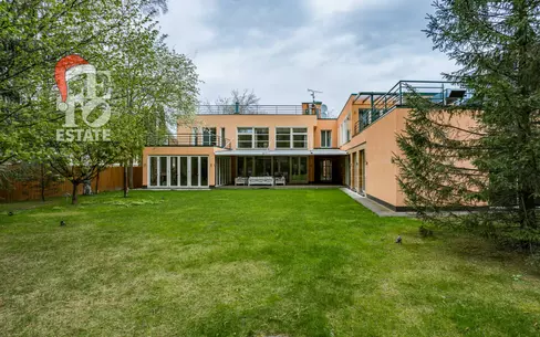 2-этажный коттедж 760 м² с отделкой