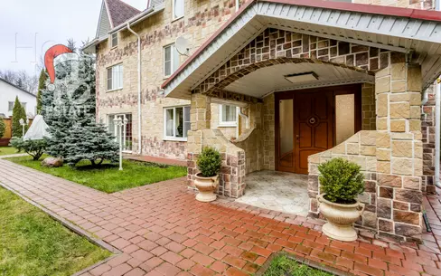 2-этажный коттедж 815 м² с отделкой