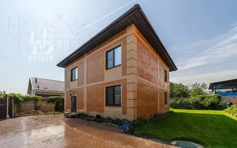 2-этажный коттедж 300.2 м² без отделки