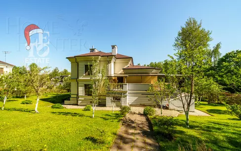 2-этажный коттедж 350 м² с отделкой