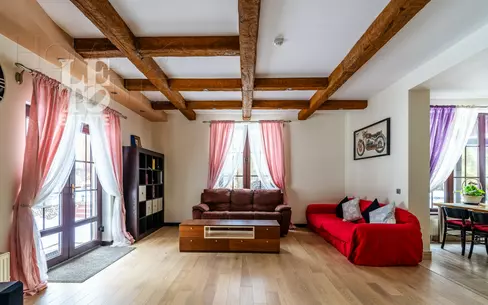 3-этажный коттедж 550 м² с отделкой