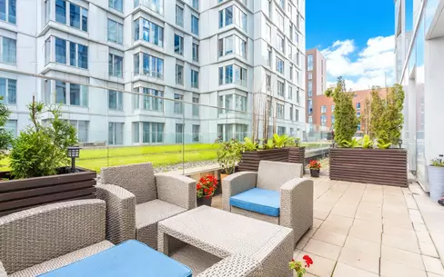 2-комн. кв., 80 м², 5/20 этаж