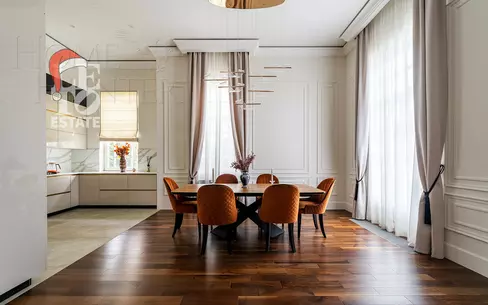 2-этажный коттедж 260 м² с отделкой