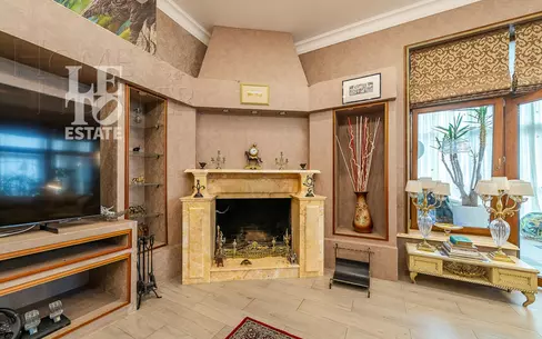 2-этажный коттедж 1 100.7 м² с отделкой