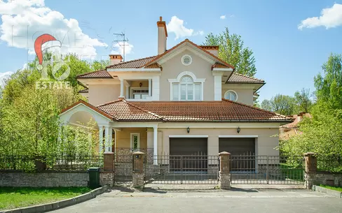 2-этажный коттедж 495 м² с отделкой