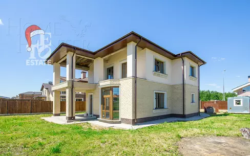 2-этажный коттедж 303 м² без отделки