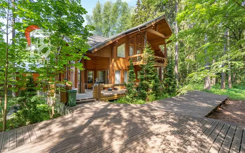 2-этажный коттедж 500 м² с отделкой