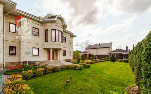 2-этажный коттедж 529.6 м² с отделкой