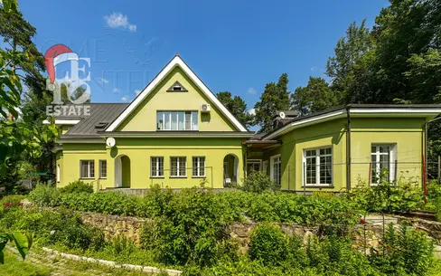 2-этажный коттедж 675.8 м² с отделкой