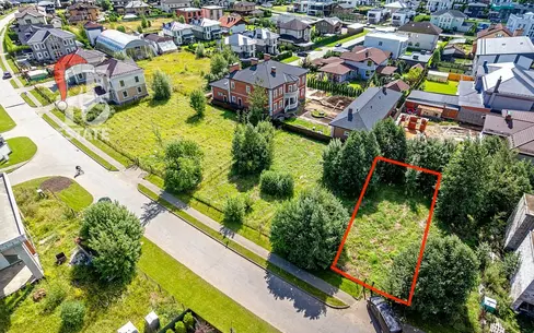 Участок 5.2 сот. в охраняемом поселке