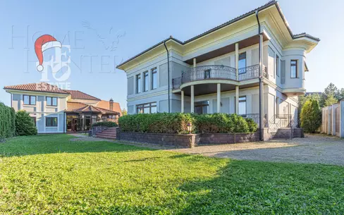 2-этажный коттедж 740 м² с отделкой