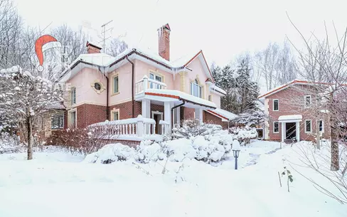 3-этажный коттедж 742 м² с отделкой