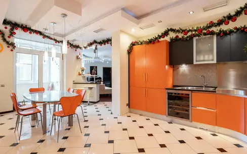 4-КОМН. КВАРТИРА С ОТДЕЛКОЙ 200 М² НА 18 ЭТАЖЕ