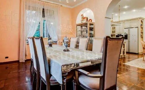 2-этажный коттедж 490 м² с отделкой