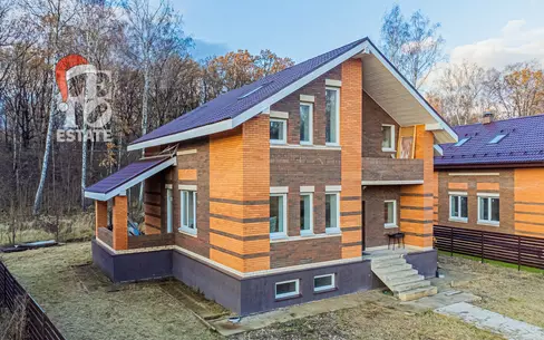 2-этажный коттедж 250 м² с отделкой