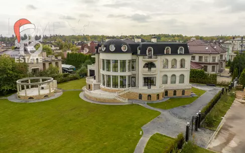 2-этажный коттедж 1 200 м² с отделкой