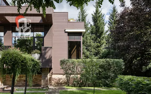 2-этажный коттедж 1 200 м² с отделкой