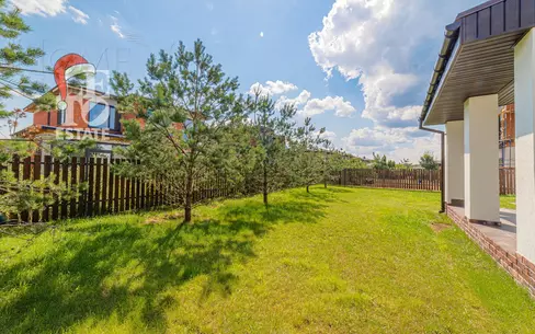 2-этажный коттедж 240 м² с отделкой