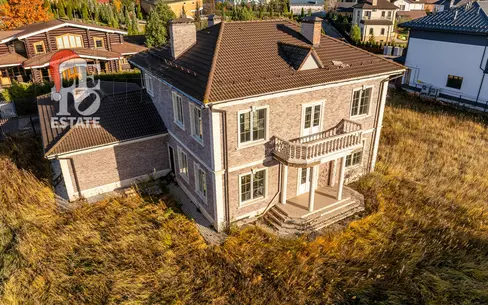 2-этажный коттедж 460 м² без отделки