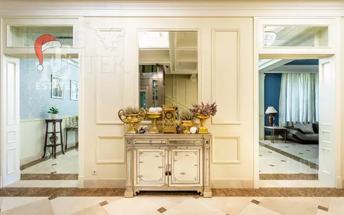 3-этажный коттедж 750 м² с отделкой