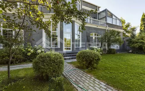 КОТТЕДЖ 778 м² с отделкой