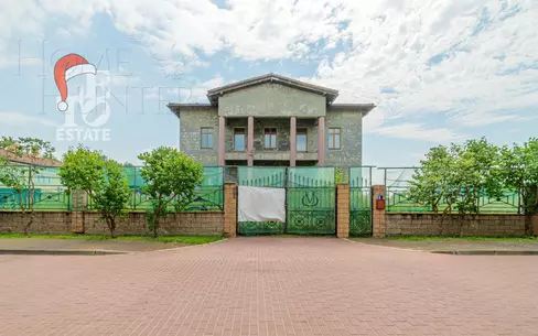 2-этажный коттедж 703 м² без отделки