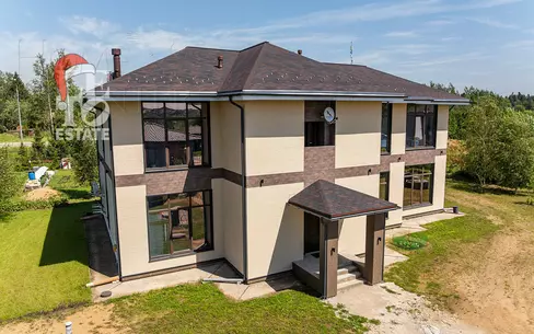 2-этажный коттедж 439 м² с отделкой