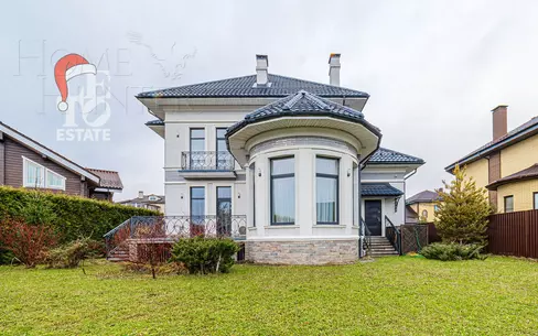 3-этажный коттедж 350 м² с отделкой