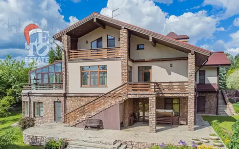 3-этажный коттедж 692.6 м² с отделкой