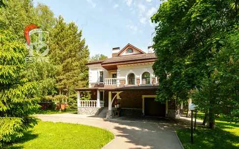 2-этажный коттедж 637 м² с отделкой