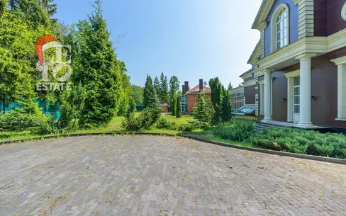 2-этажный коттедж 3 817 м² с отделкой