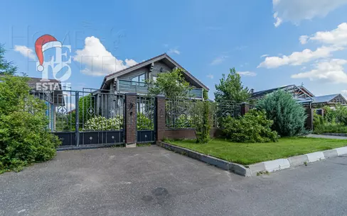 2-этажный коттедж 229.5 м² с отделкой