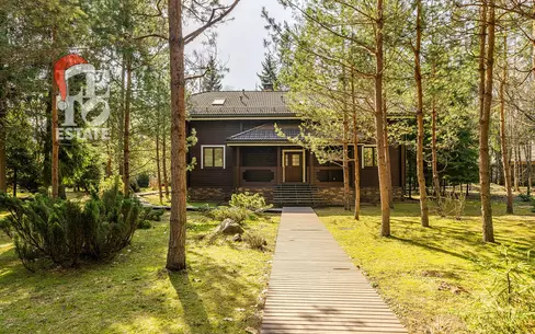 2-этажный коттедж 219 м² с отделкой