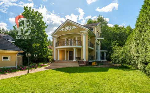 3-этажный коттедж 384.4 м² с отделкой