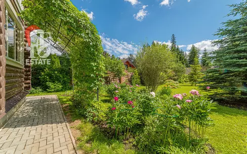 2-этажный коттедж 250.6 м² с отделкой