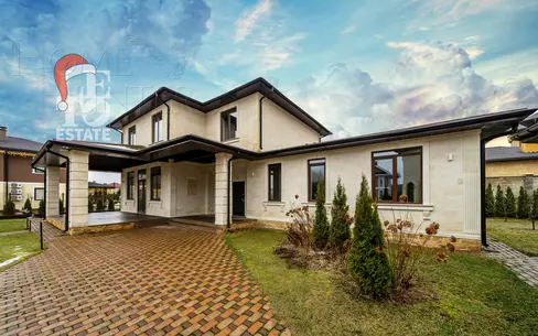 2-этажный коттедж 400 м² с отделкой