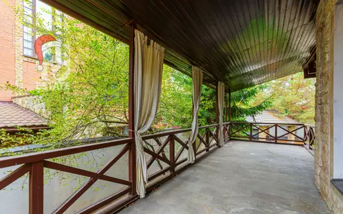 2-этажный коттедж 720 м² с отделкой