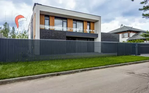 2-этажный коттедж 604 м² с отделкой