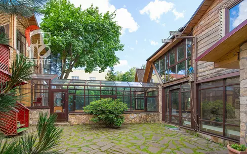 3-этажный коттедж 310 м² с отделкой