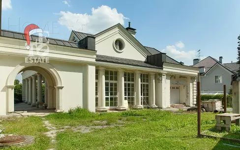 2-этажный коттедж 1 569 м² без отделки