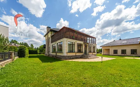 2-этажный коттедж 1 000 м² с отделкой