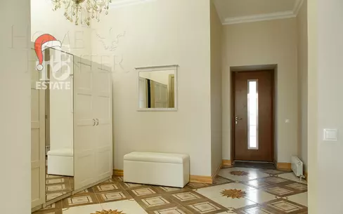 3-этажный таунхаус 264.6 м² с отделкой