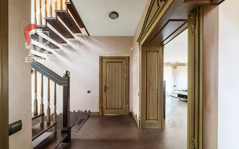 2-этажный коттедж 440.2 м² с отделкой