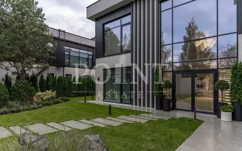 2-этажный коттедж 876 м² с отделкой