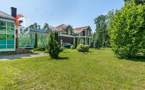 2-этажный коттедж 3 817 м² с отделкой