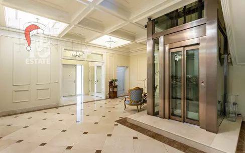 3-этажный коттедж 750 м² с отделкой