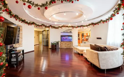 4-комн. кв., 200 м², 18/27 этаж