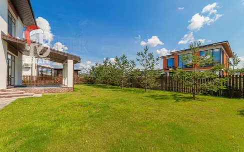 2-этажный коттедж 240 м² с отделкой