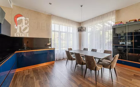 3-этажный коттедж 429 м² с отделкой